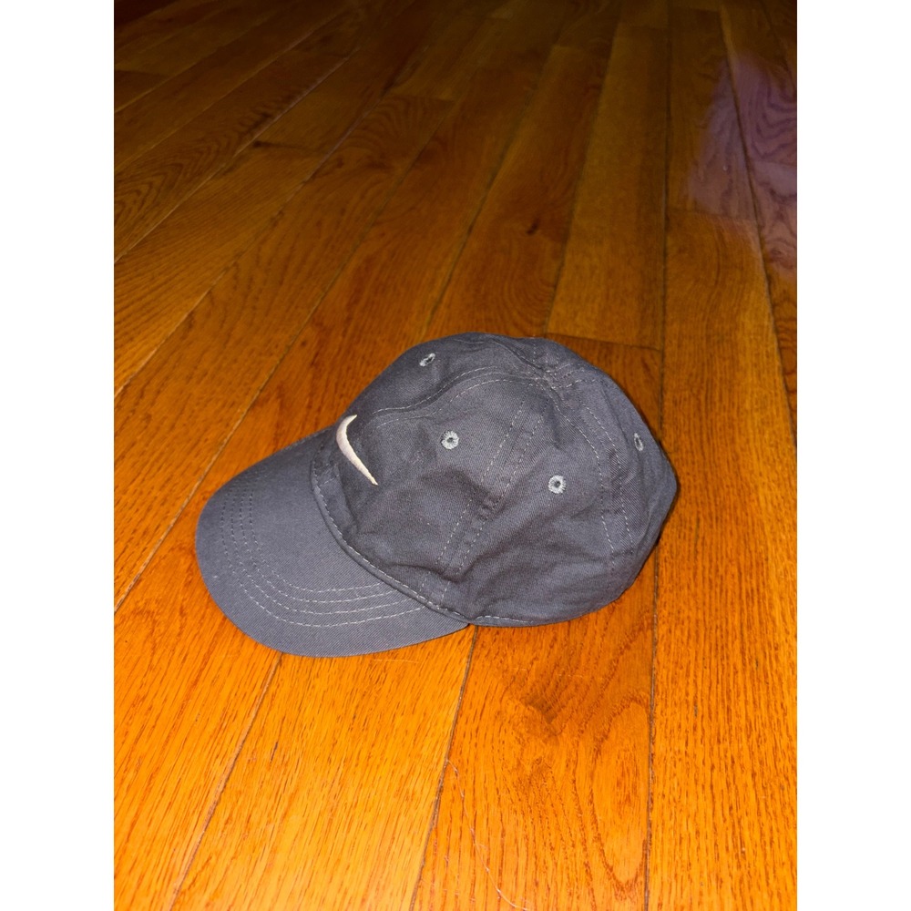 Nike Toddler Boys Girls Dark Gray Swoosh Adjustable Baseball Cap Hat 2319-693 - Picture 2 of 5